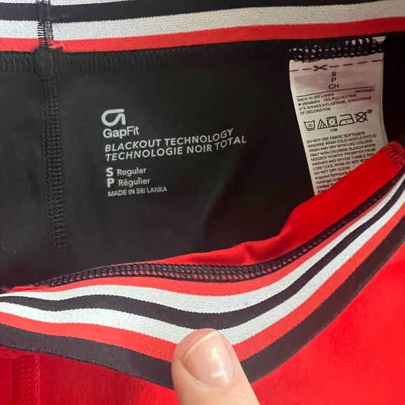 GapFit Vintage-inspired Dual Tone Leggings Black Red - Picture 4 of 4